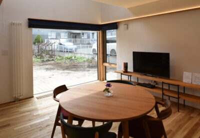 【札幌】外とつながり休日を満喫できる家「House110」の画像